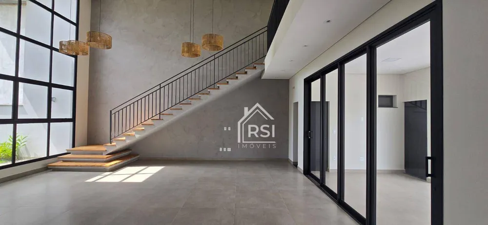 Sobrado, 3 quartos, 311 m² - Foto 1