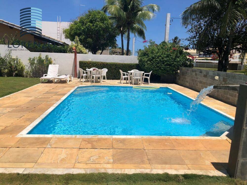 Casa de Condomínio para alugar com 4 quartos, 300m² - Foto 1