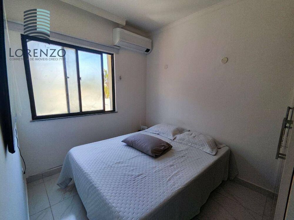 Casa à venda com 2 quartos, 70m² - Foto 2