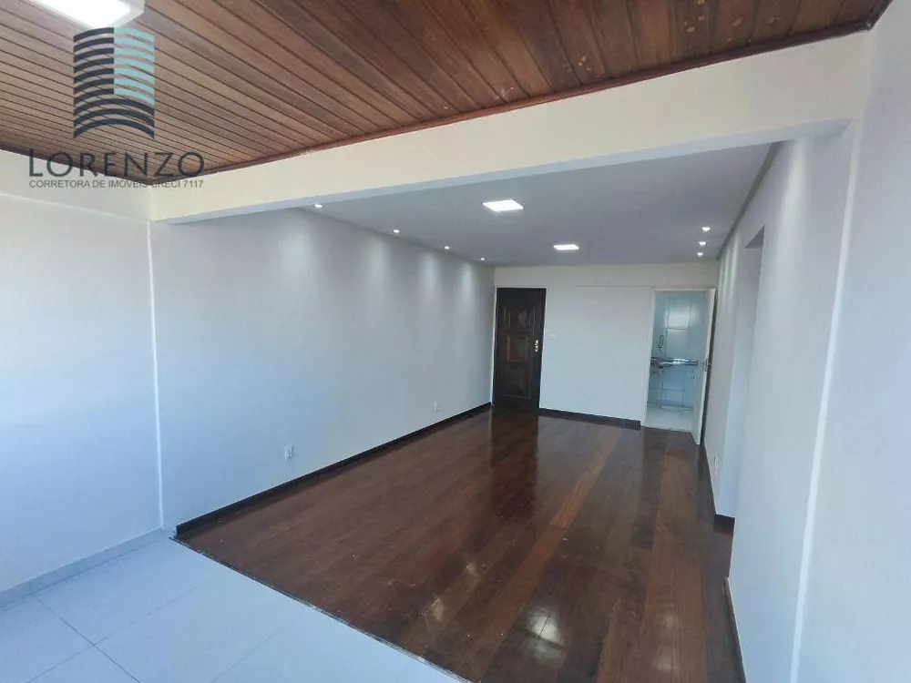 Apartamento à venda com 3 quartos, 110m² - Foto 1