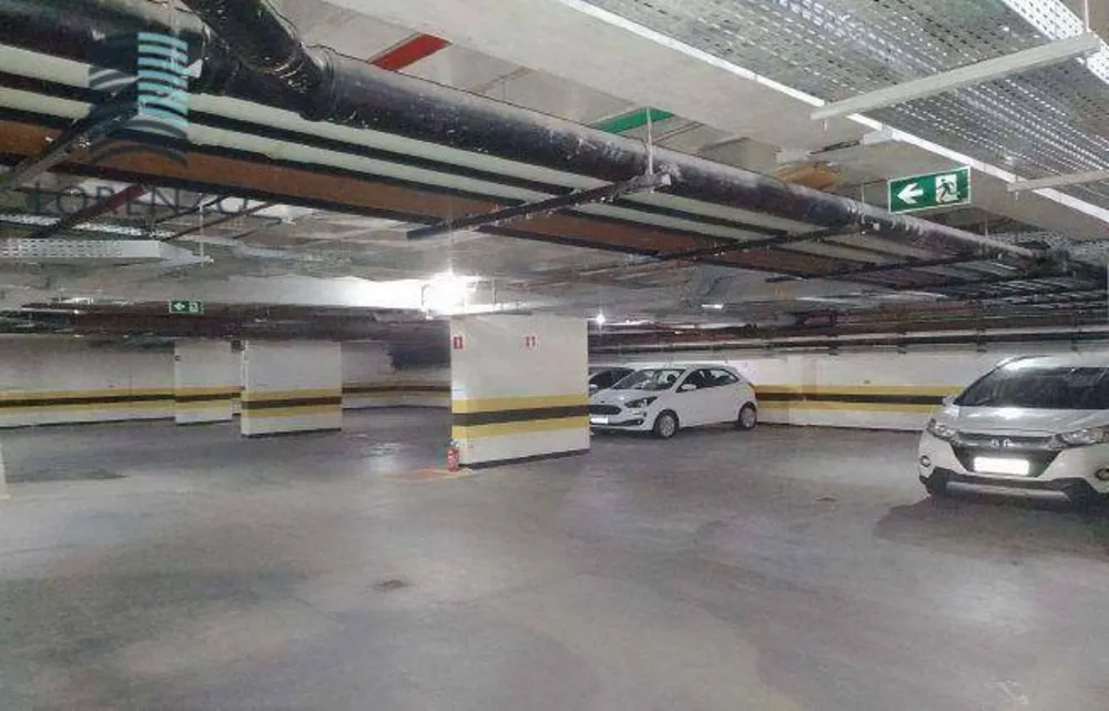 Box-Garagem, 600 m² - Foto 2