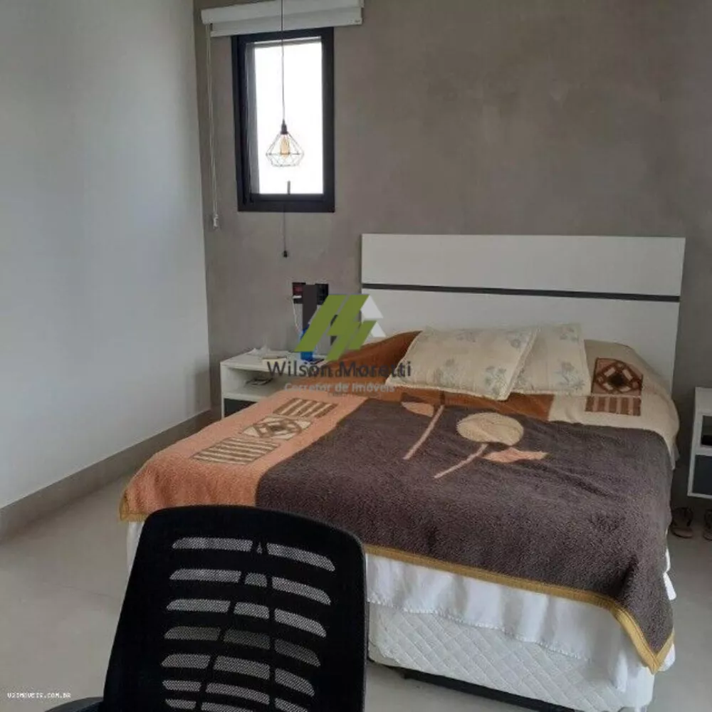 Casa, 4 quartos, 227 m² - Foto 1