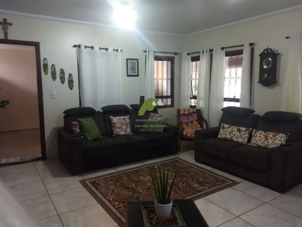 Casa, 3 quartos, 198 m² - Foto 2