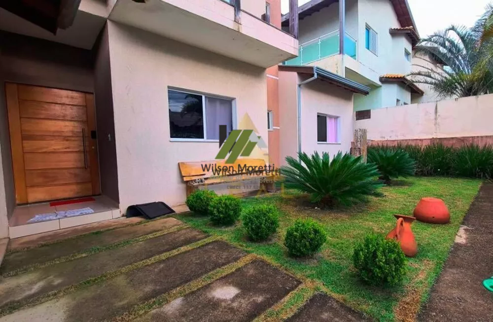 Casa à venda com 4 quartos, 300m² - Foto 3