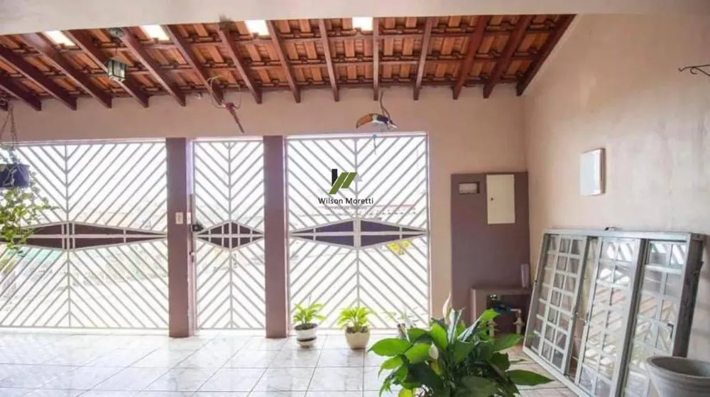 Casa, 3 quartos, 222 m² - Foto 2