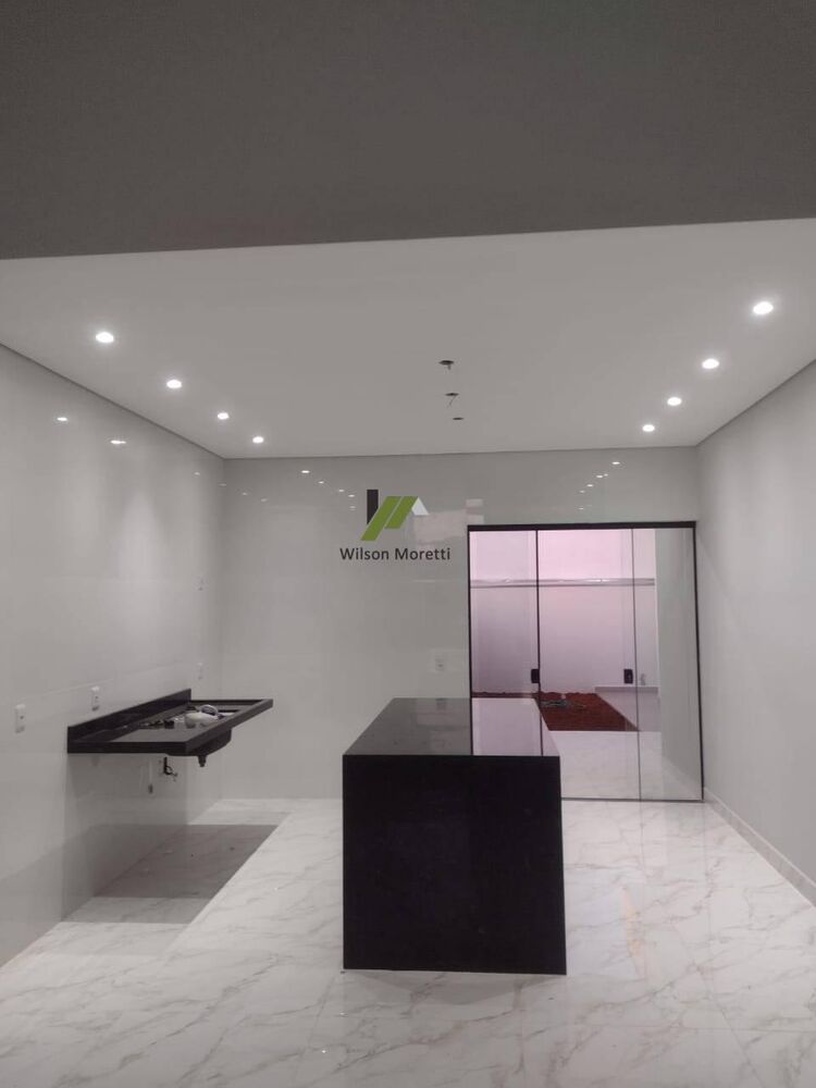 Casa à venda com 3 quartos, 155m² - Foto 2