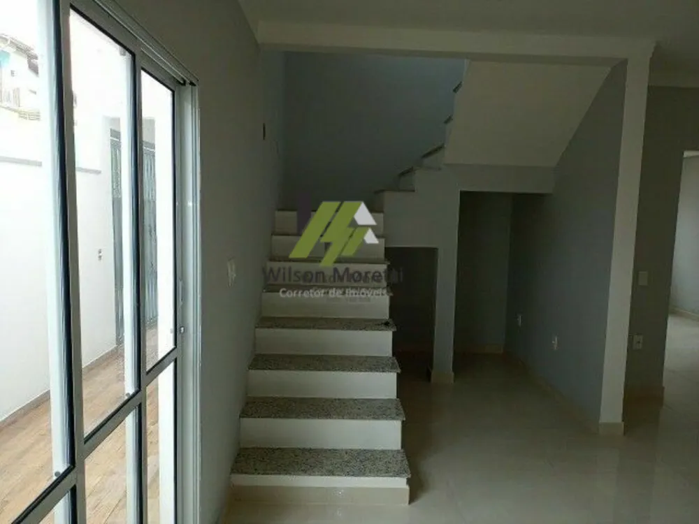 Casa, 3 quartos, 190 m² - Foto 2