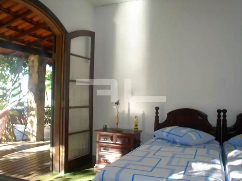 Casa, 4 quartos, 300 m² - Foto 1