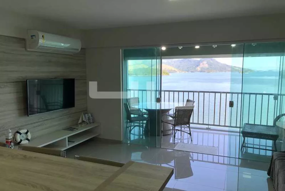 Cobertura, 3 quartos, 200 m² - Foto 1