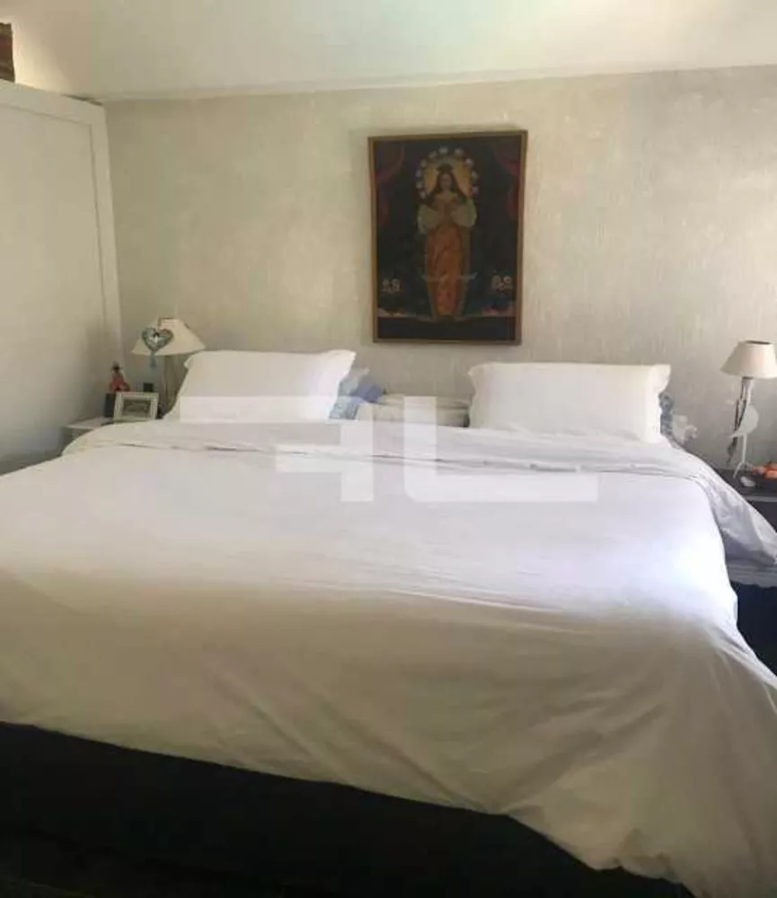 Casa, 4 quartos, 732 m² - Foto 1