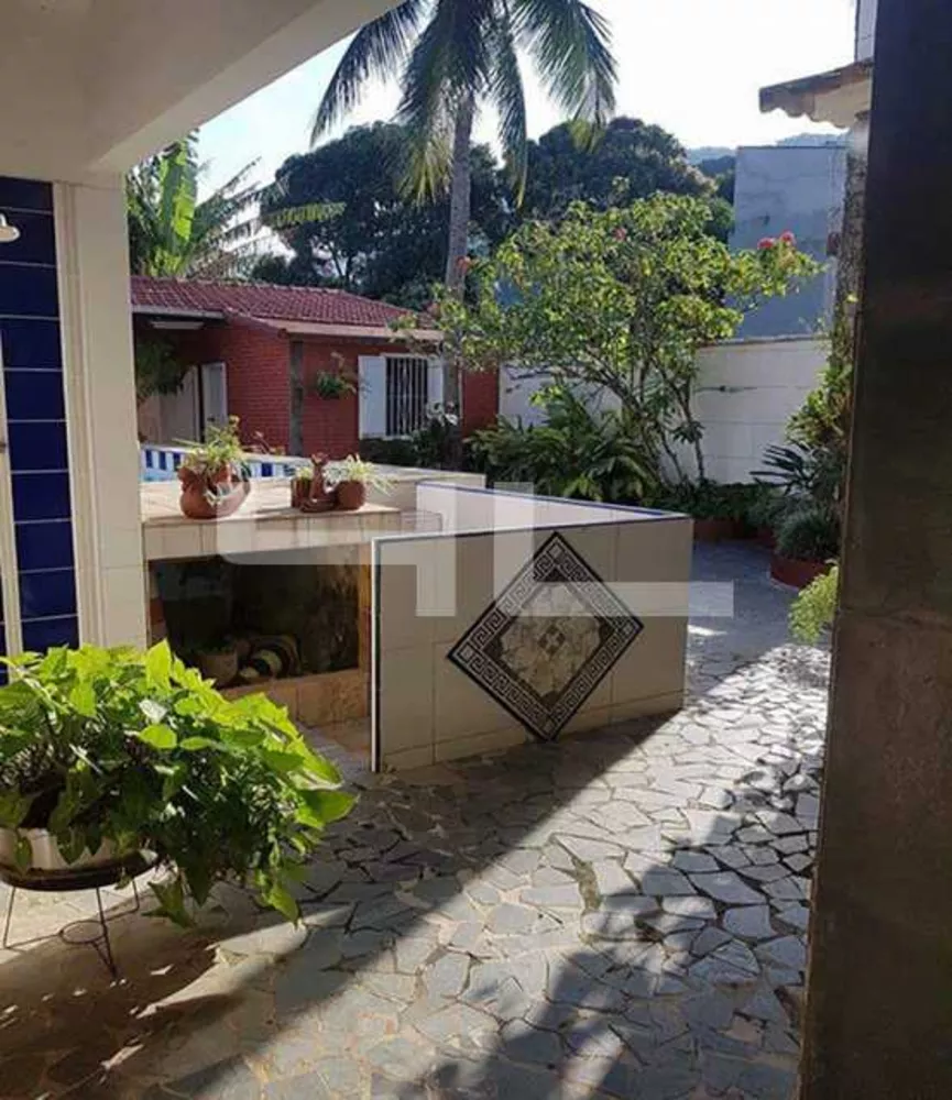 Casa, 5 quartos, 250 m² - Foto 9