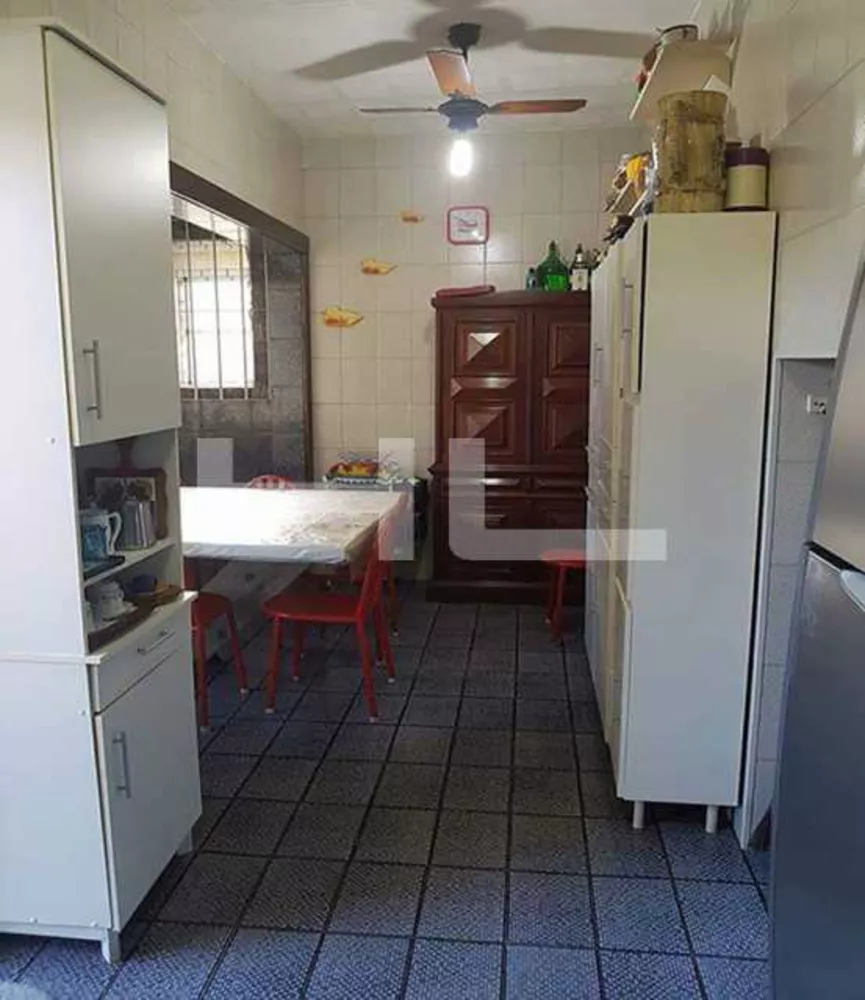 Casa, 5 quartos, 250 m² - Foto 12