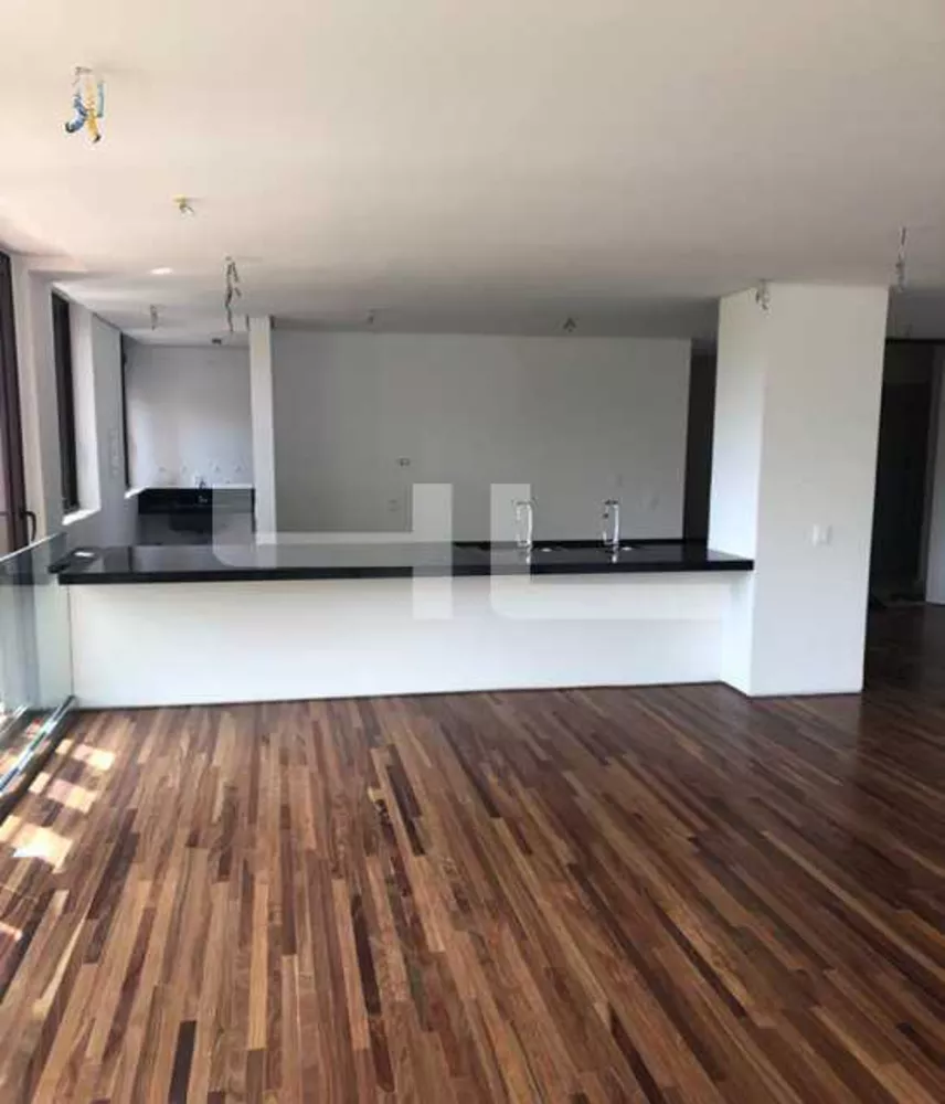 Apartamento, 4 quartos, 250 m² - Foto 1