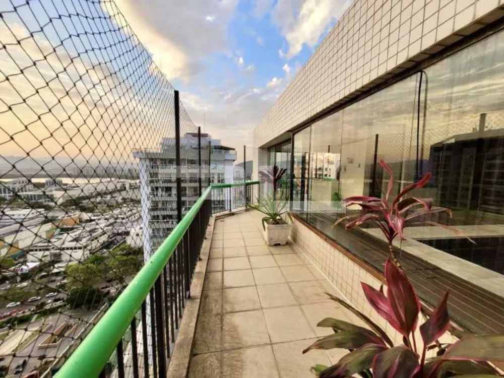 Cobertura, 3 quartos, 225 m² - Foto 4