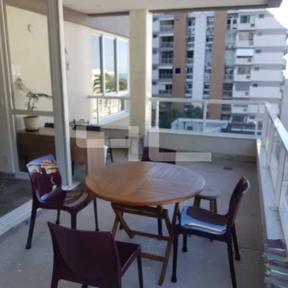 Apartamento, 3 quartos, 160 m² - Foto 1