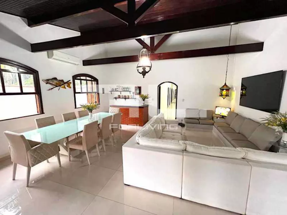 Casa, 4 quartos, 250 m² - Foto 10