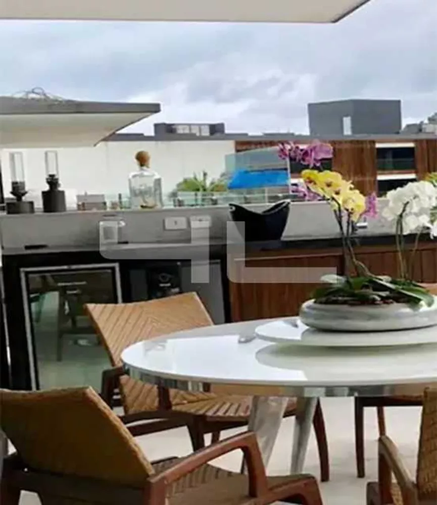 Cobertura, 3 quartos, 345 m² - Foto 1