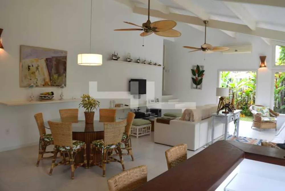 Casa de Condomínio, 4 quartos - Foto 1