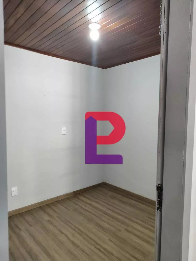 Casa para alugar com 2 quartos, 100m² - Foto 4