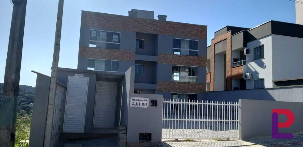 Apartamento à venda com 3 quartos - Foto 1