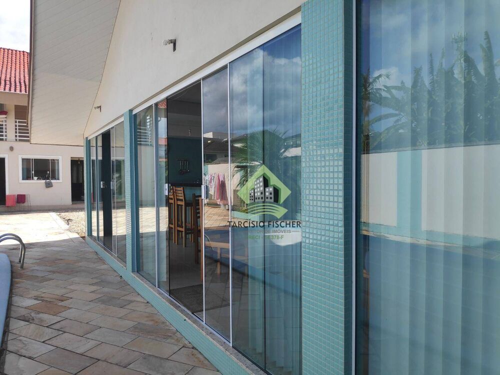 Casa à venda com 3 quartos, 191m² - Foto 9