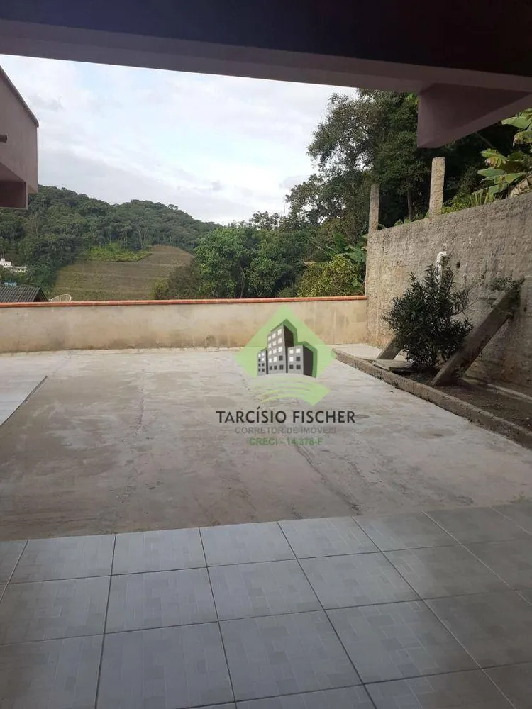 Casa, 5 quartos, 240 m² - Foto 1