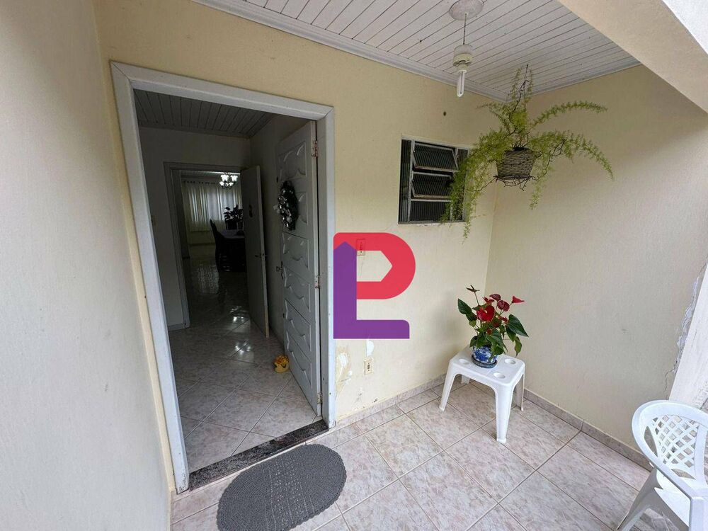 Casa à venda com 3 quartos, 140m² - Foto 5