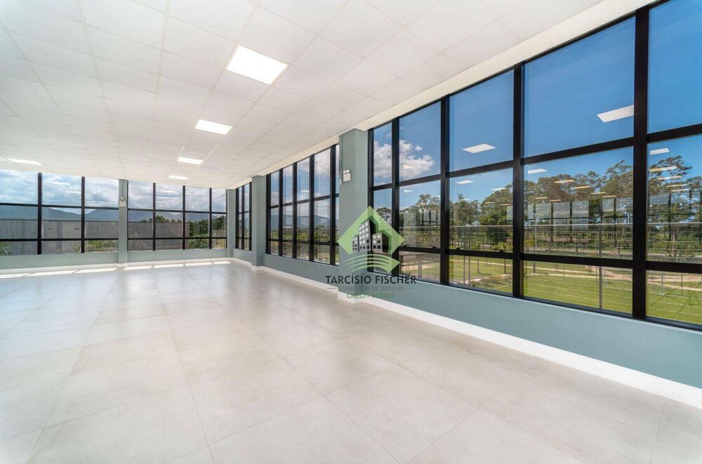 Loteamento e Condomínio, 1000 m² - Foto 1