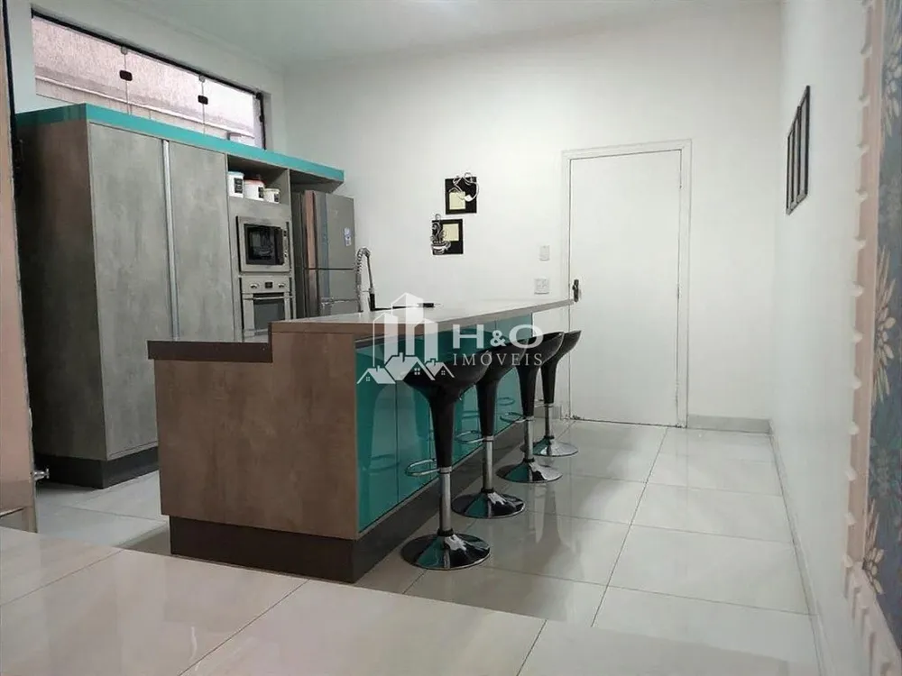 Sobrado, 3 quartos, 250 m² - Foto 1