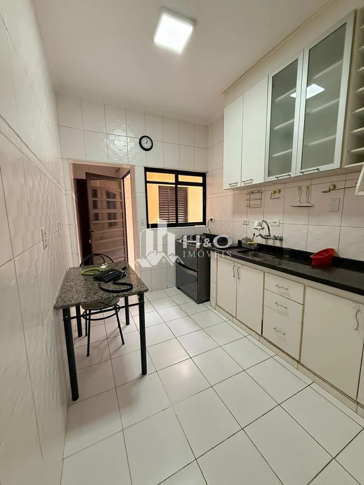 Casa, 3 quartos, 168 m² - Foto 1