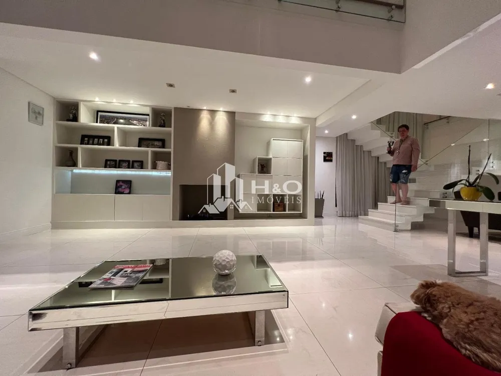 Sobrado, 4 quartos, 600 m² - Foto 4