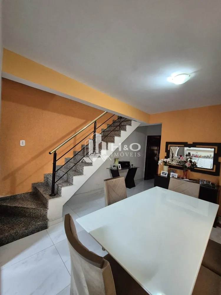 Sobrado, 3 quartos, 200 m² - Foto 1