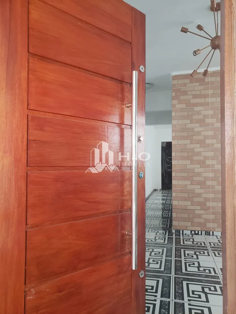 Sobrado, 5 quartos, 220 m² - Foto 1