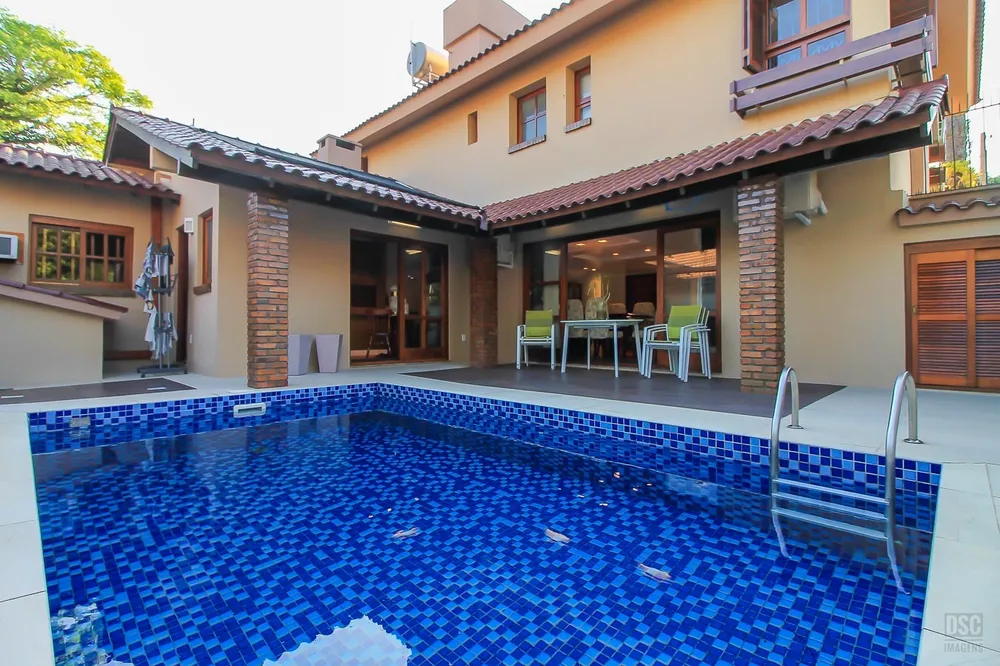 Sobrado, 4 quartos, 263 m² - Foto 1