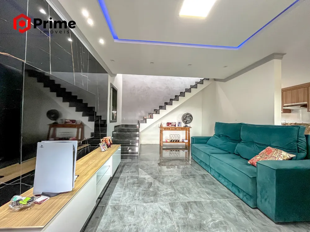 Casa, 4 quartos, 230 m² - Foto 1