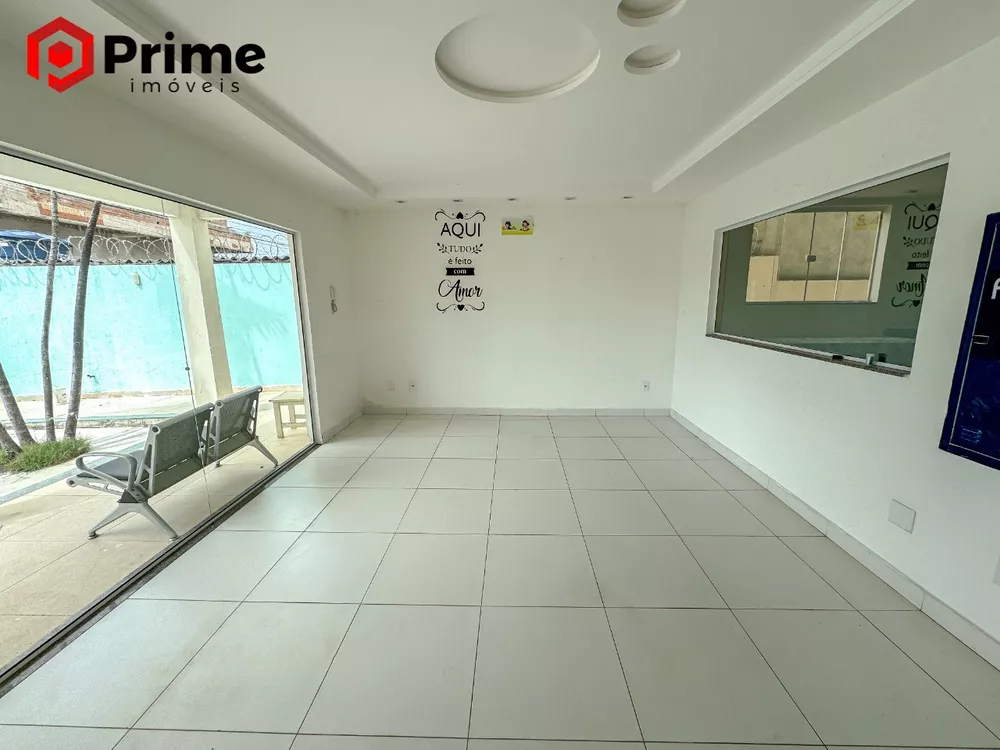 Casa à venda com 9 quartos, 360m² - Foto 2