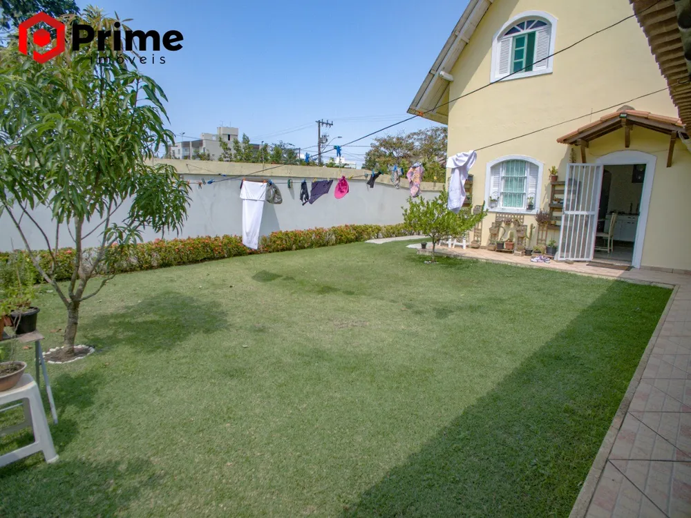 Casa, 5 quartos, 250 m² - Foto 11