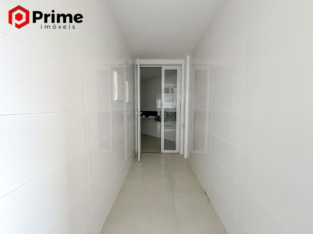 Apartamento à venda com 3 quartos, 113m² - Foto 2