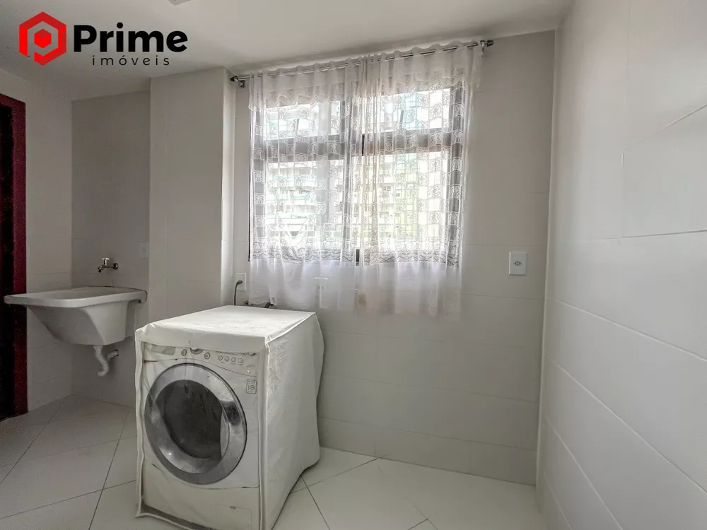 Apartamento à venda com 3 quartos, 150m² - Foto 1