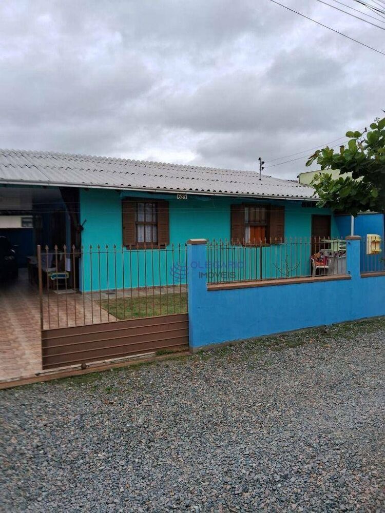 Casa à venda com 2 quartos, 101m² - Foto 1