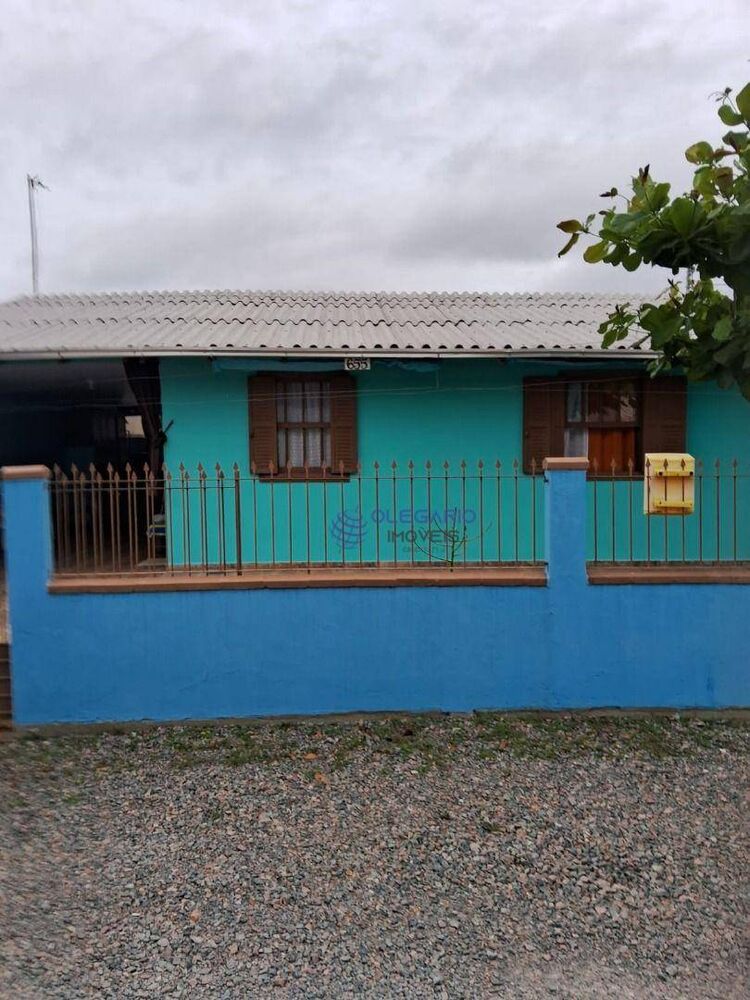 Casa à venda com 2 quartos, 101m² - Foto 2