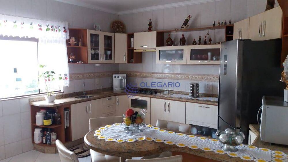 Sobrado, 4 quartos, 460 m² - Foto 2