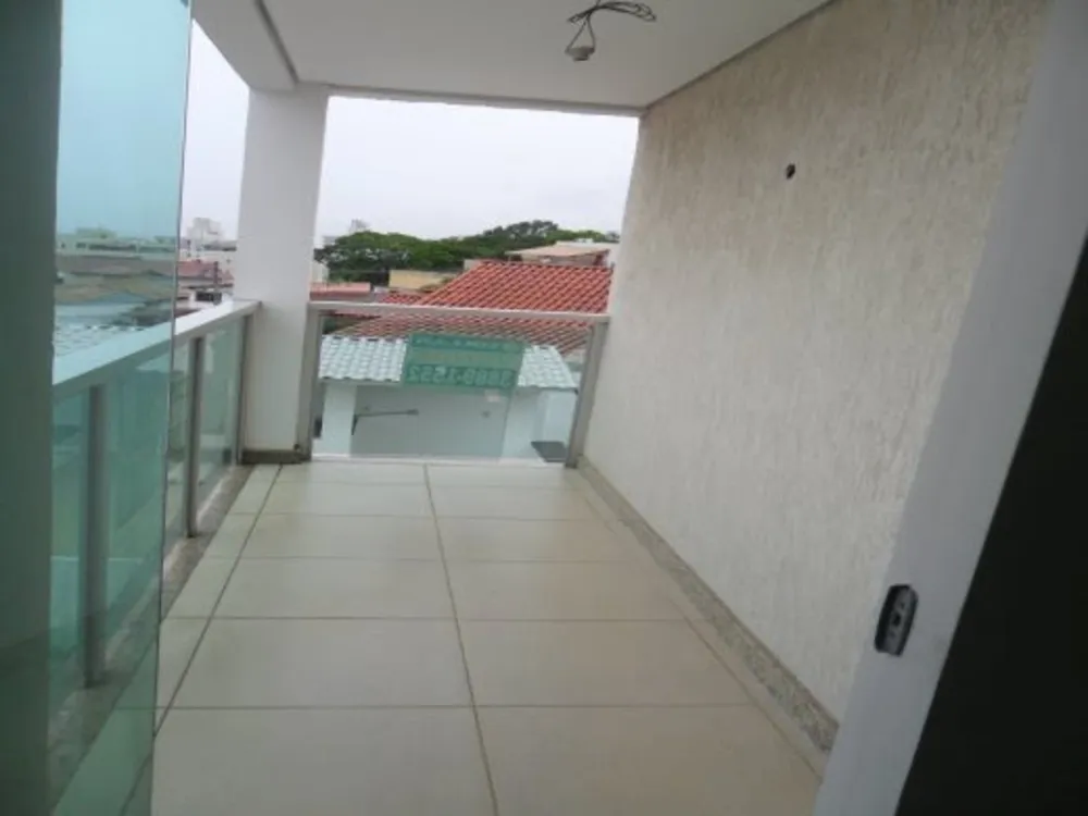 Casa, 5 quartos, 245 m² - Foto 1
