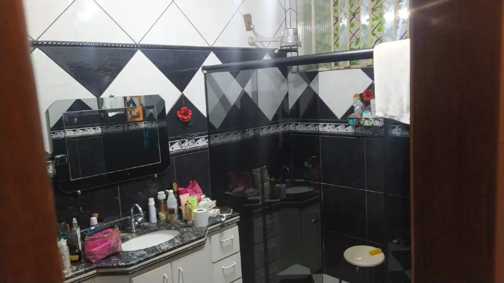 Casa, 3 quartos, 275 m² - Foto 1