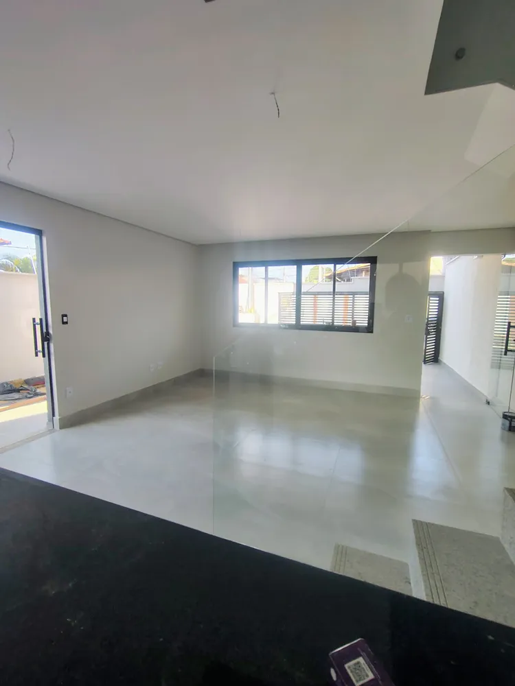 Casa, 3 quartos, 176 m² - Foto 1