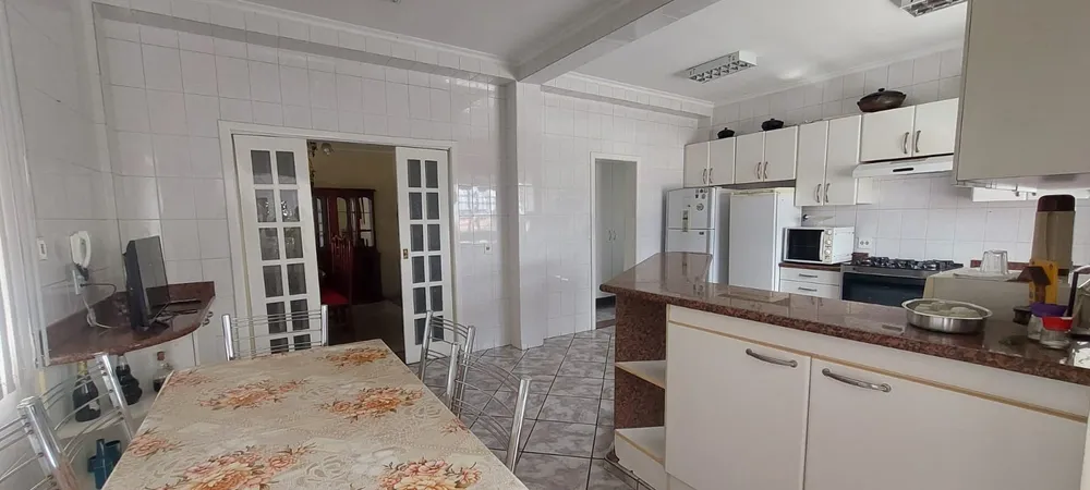 Casa, 6 quartos, 200 m² - Foto 6