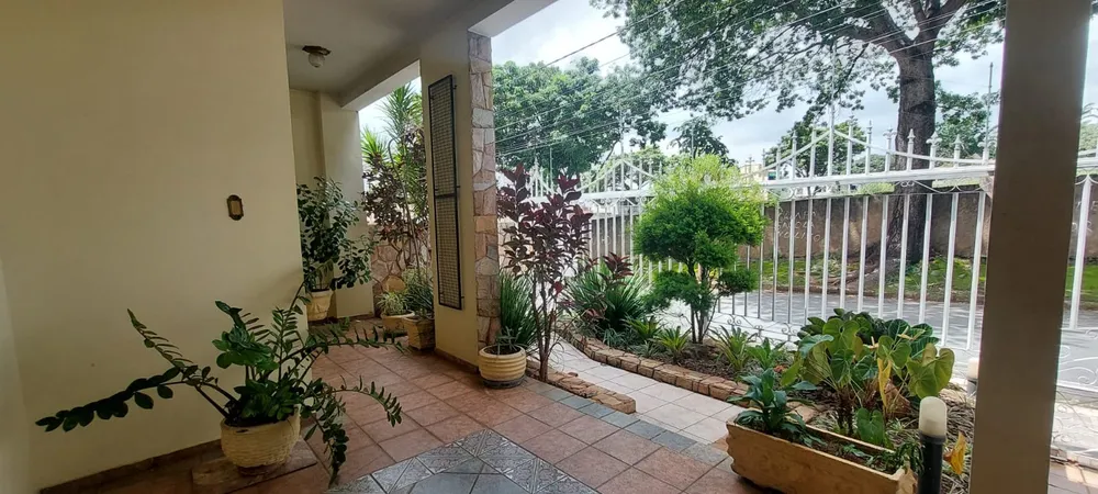 Casa, 6 quartos, 200 m² - Foto 2
