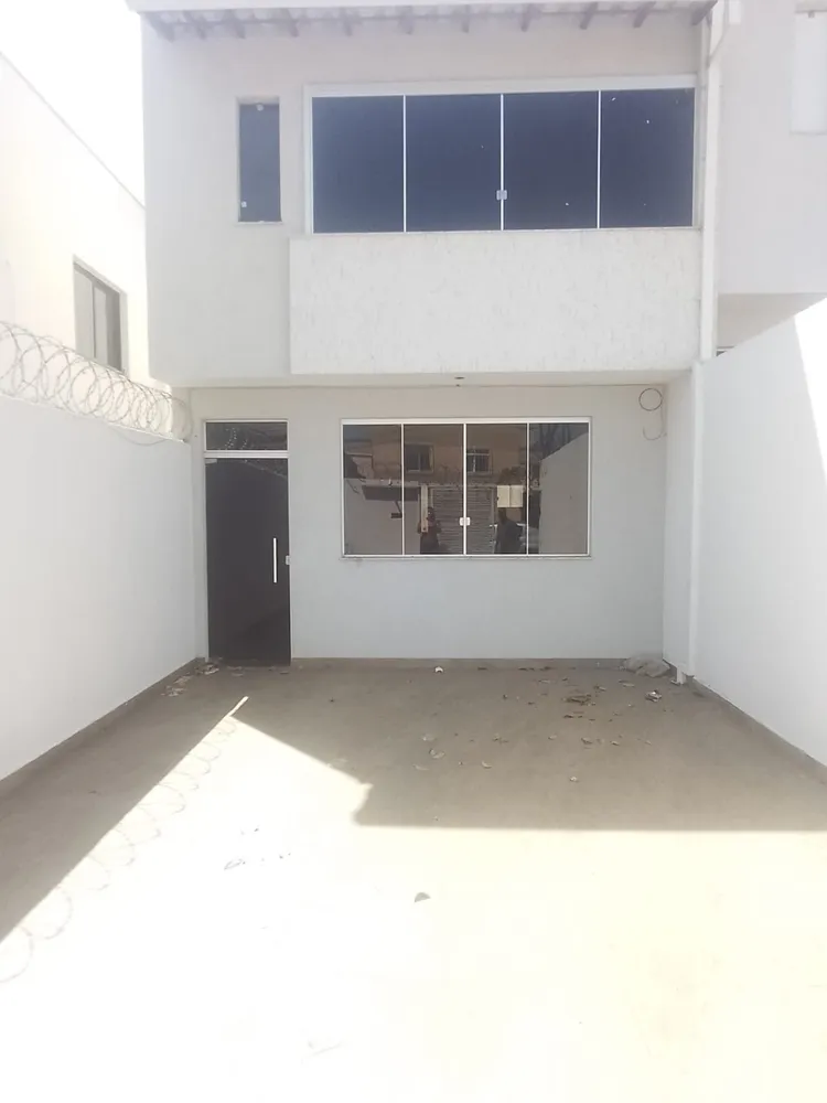 Casa, 3 quartos, 105 m² - Foto 1