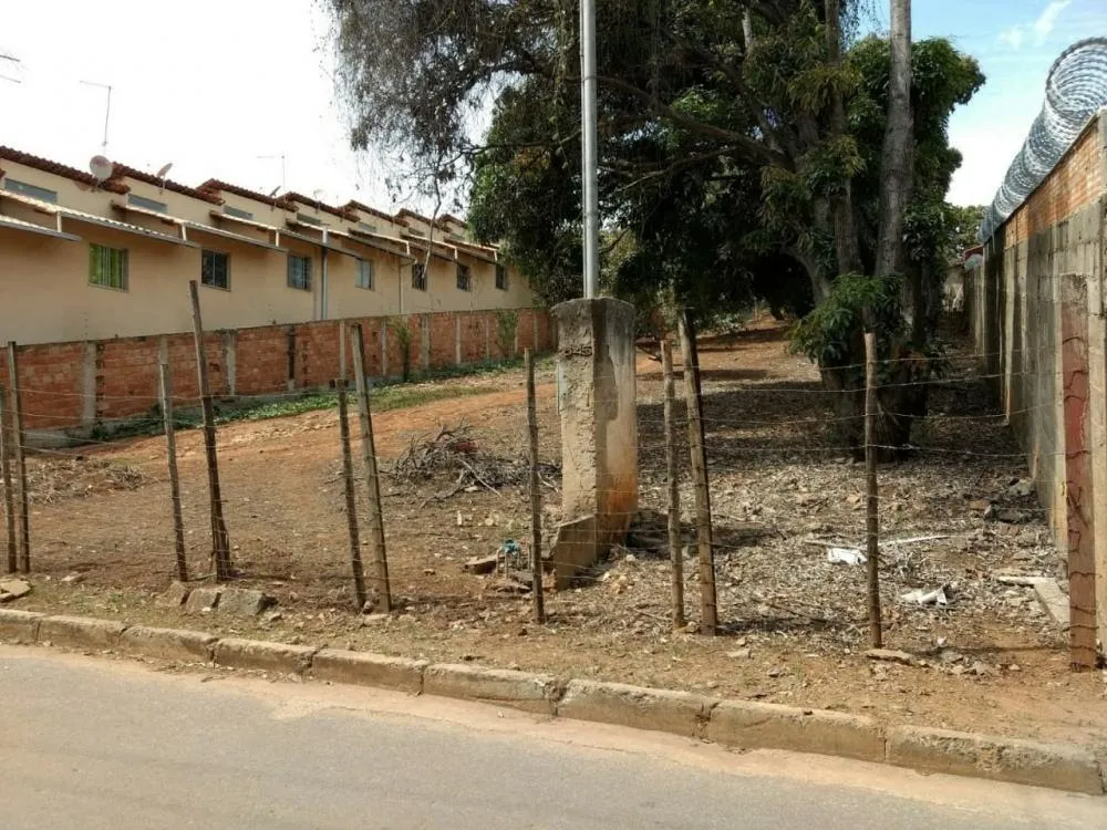 Loteamento e Condomínio, 2000 m² - Foto 2