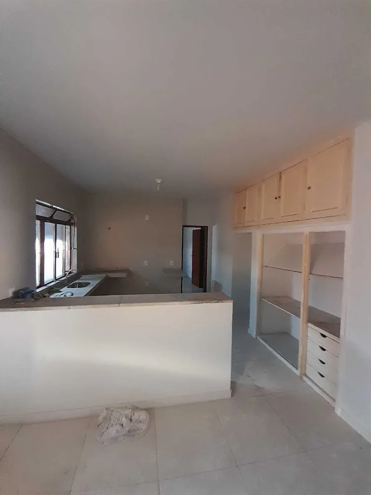 Casa, 4 quartos, 270 m² - Foto 12